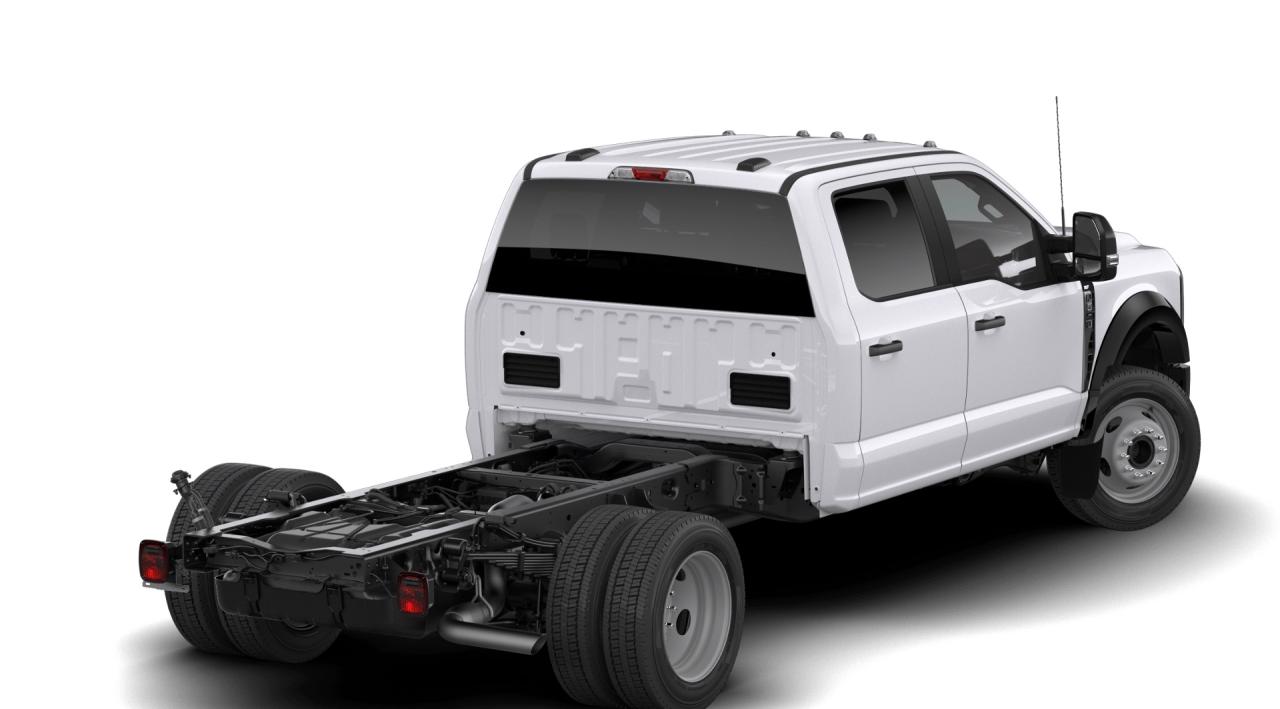 2026 Ford F-550 Super Duty DRW XLT 4WD CREW CAB 203" WB 84" CA Photo5