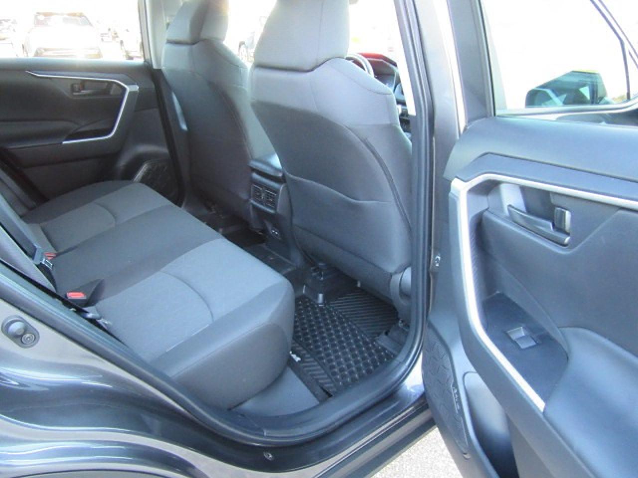 2024 Toyota RAV4 LE Photo