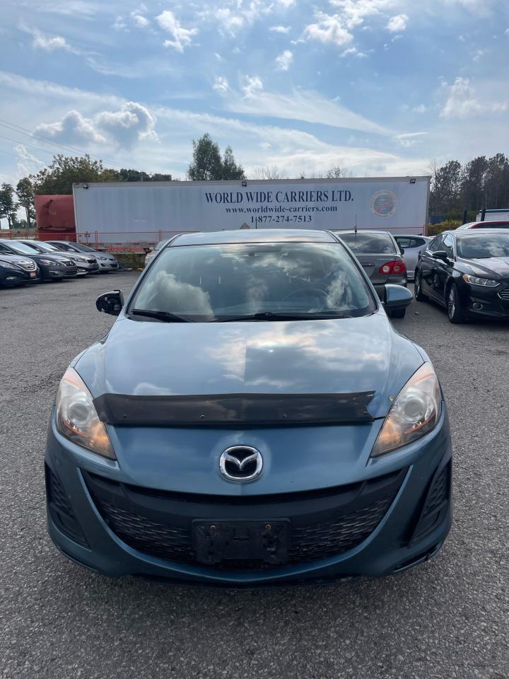 2011 Mazda MAZDA3 GX - Photo #2