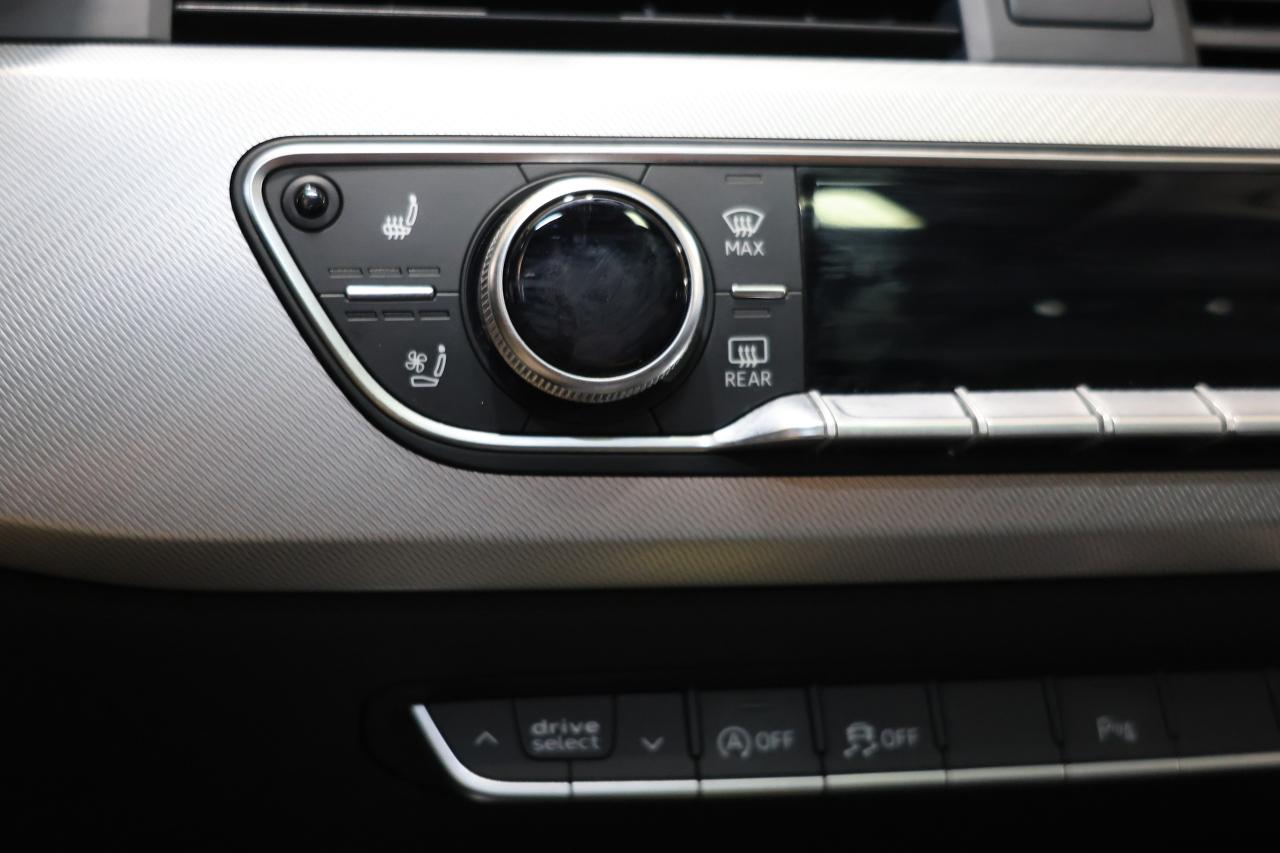 2017 Audi A4 Progressiv - SUNROOF|CAMERA|NAVI|HEATED SEATS - Photo #14