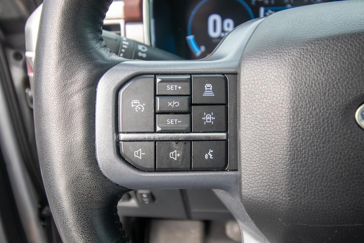 2023 Ford F-150 Lariat 4WD SuperCrew 6.5' Box Photo5