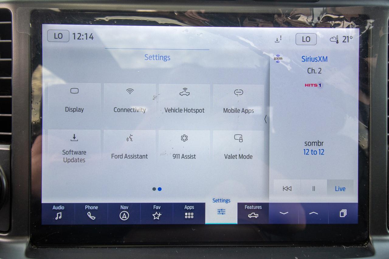 2023 Ford F-150 Lariat 4WD SuperCrew 6.5' Box Photo5