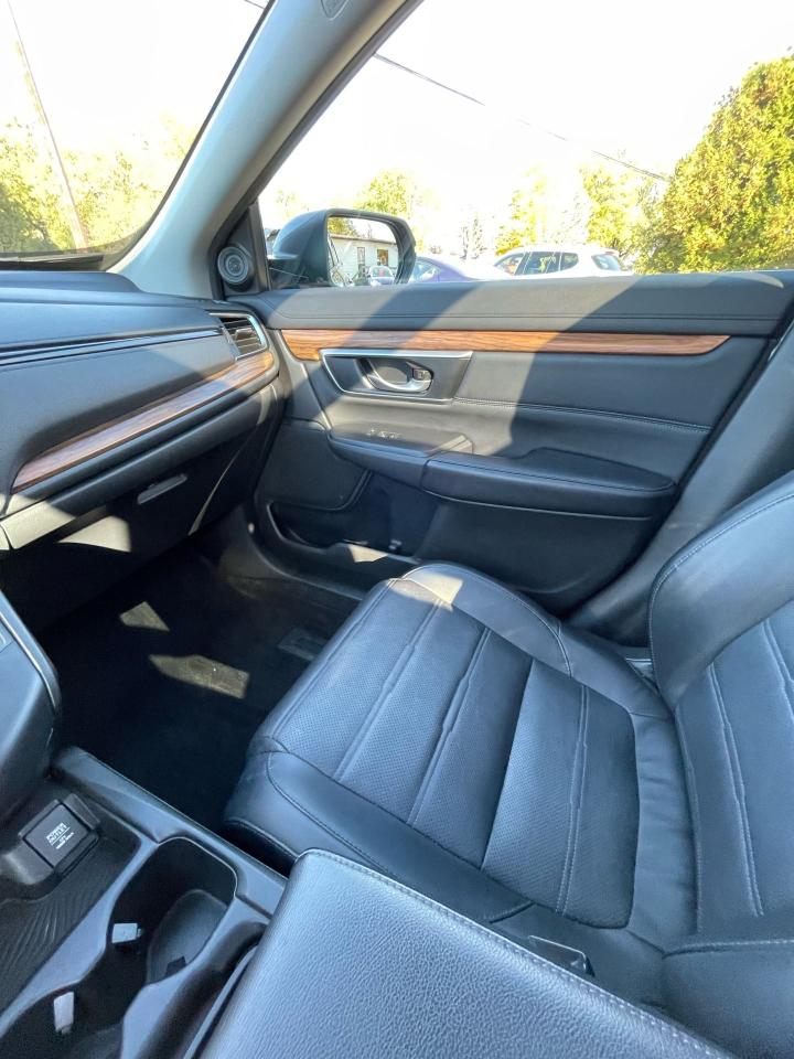 2019 Honda CR-V Touring - Photo #9
