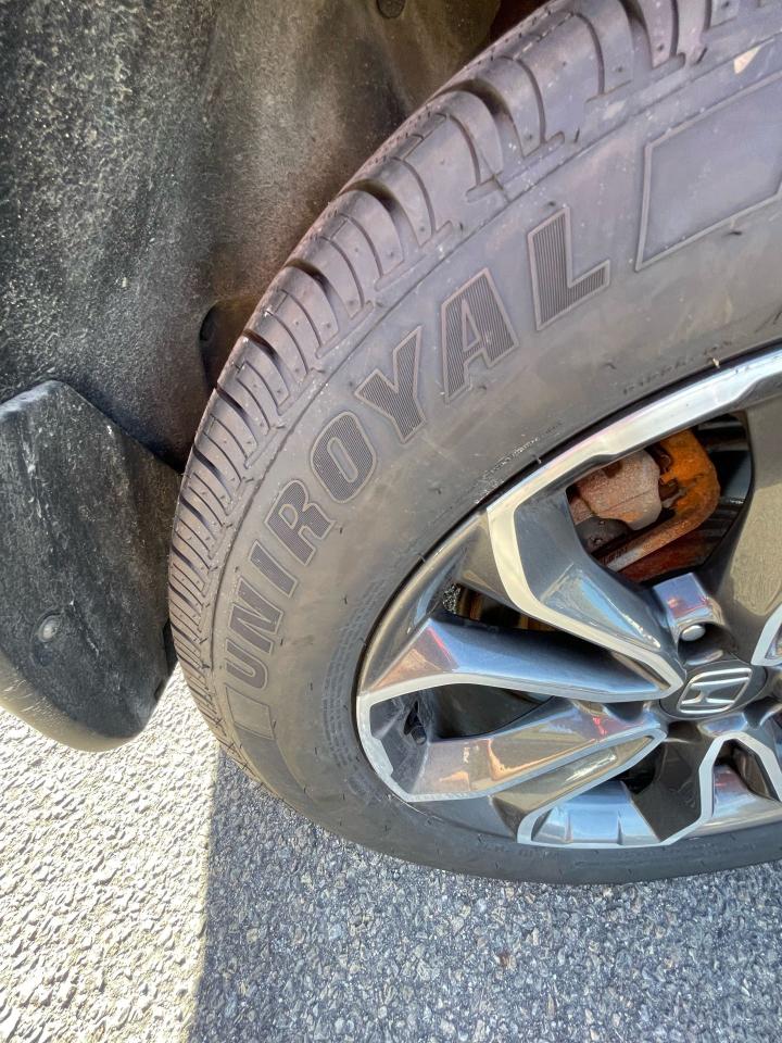 2019 Honda CR-V Touring - Photo #18