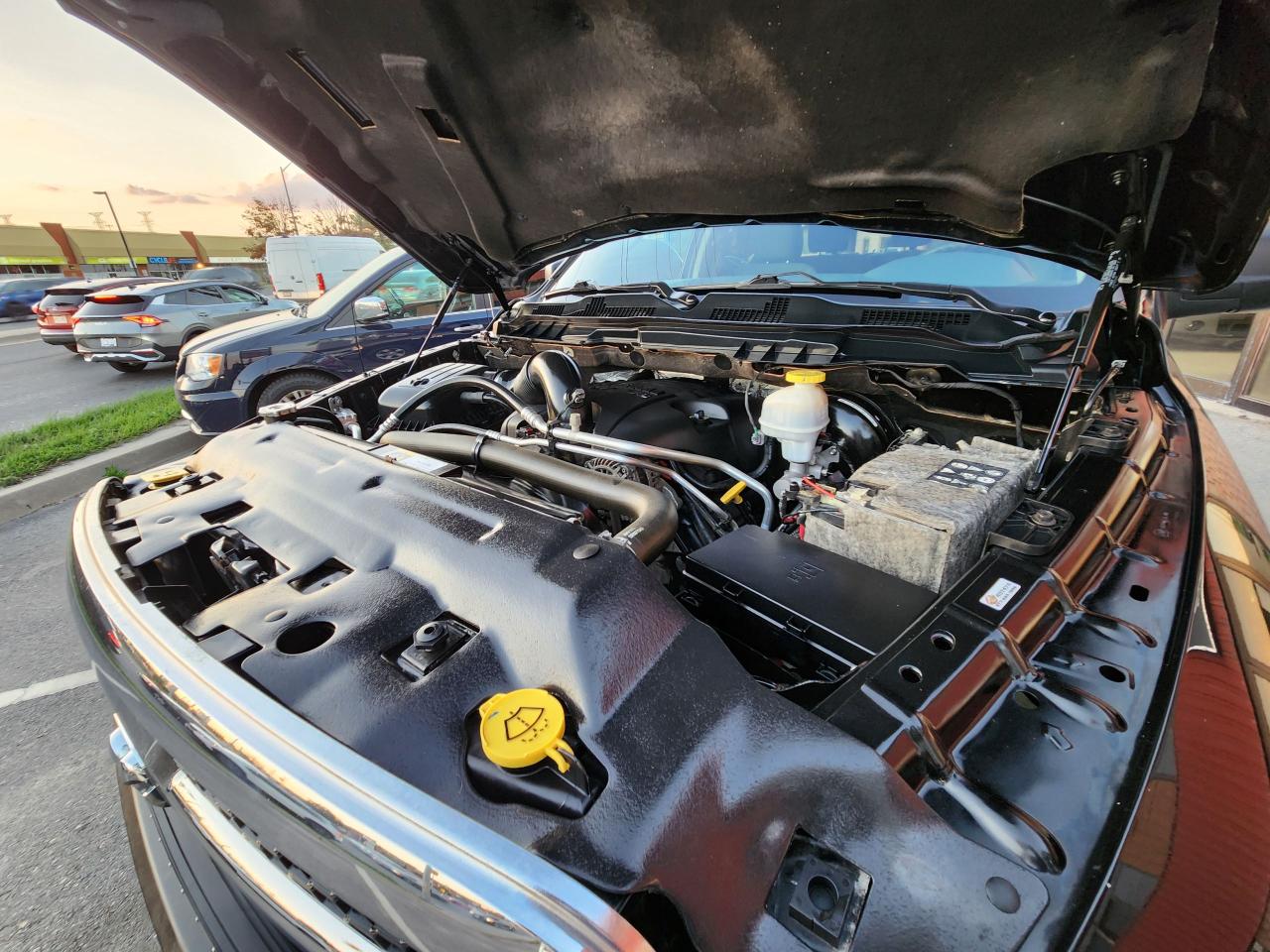 2018 RAM 1500 ST Hemi Crew Cab Rear Cam - Photo #32