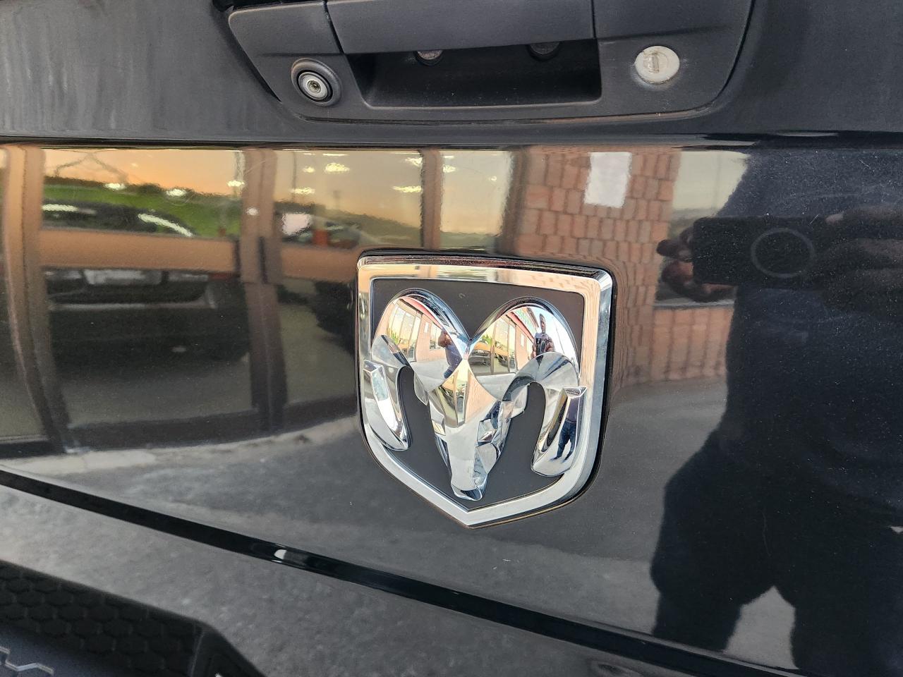 2018 RAM 1500 ST Hemi Crew Cab Rear Cam - Photo #13