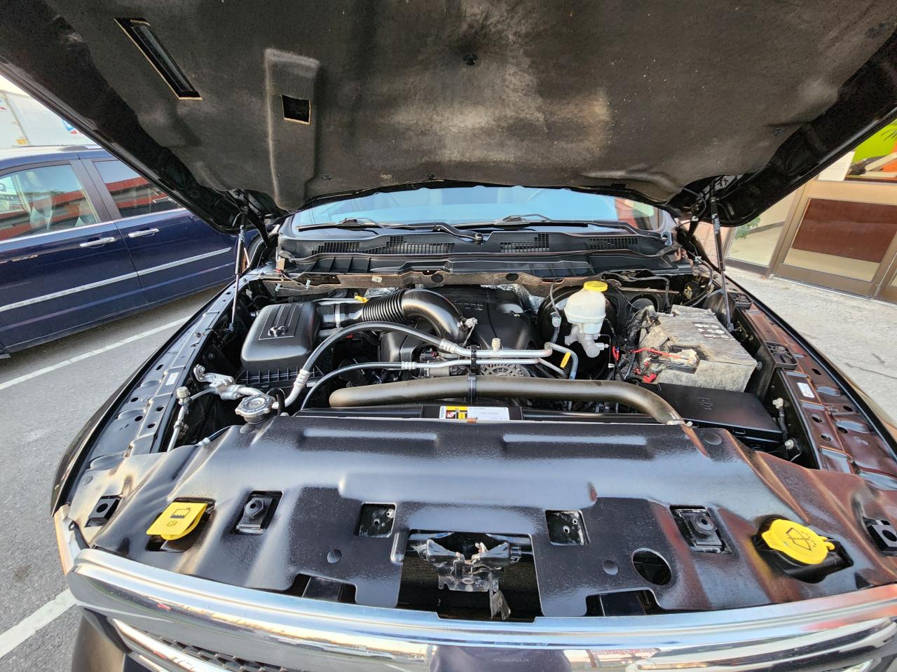 2018 RAM 1500 ST Hemi Crew Cab Rear Cam - Photo #30