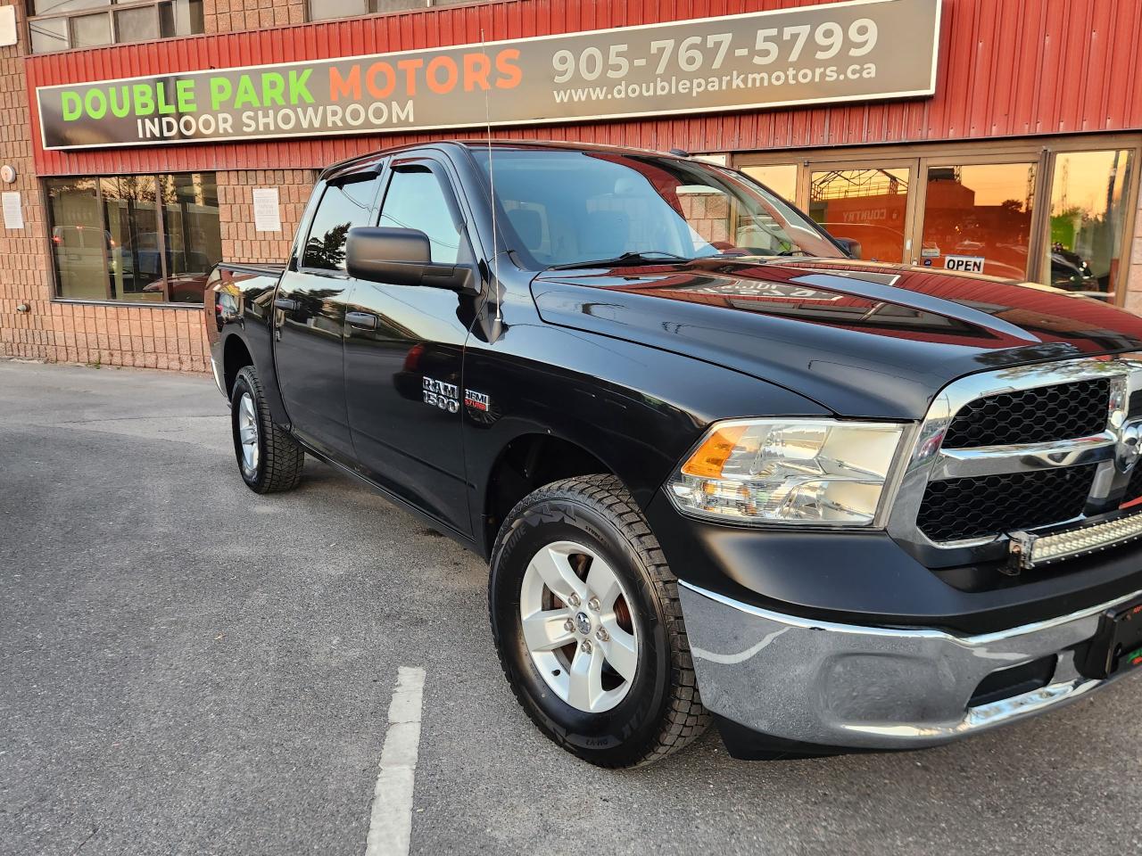 2018 RAM 1500 ST Hemi Crew Cab Rear Cam - Photo #4