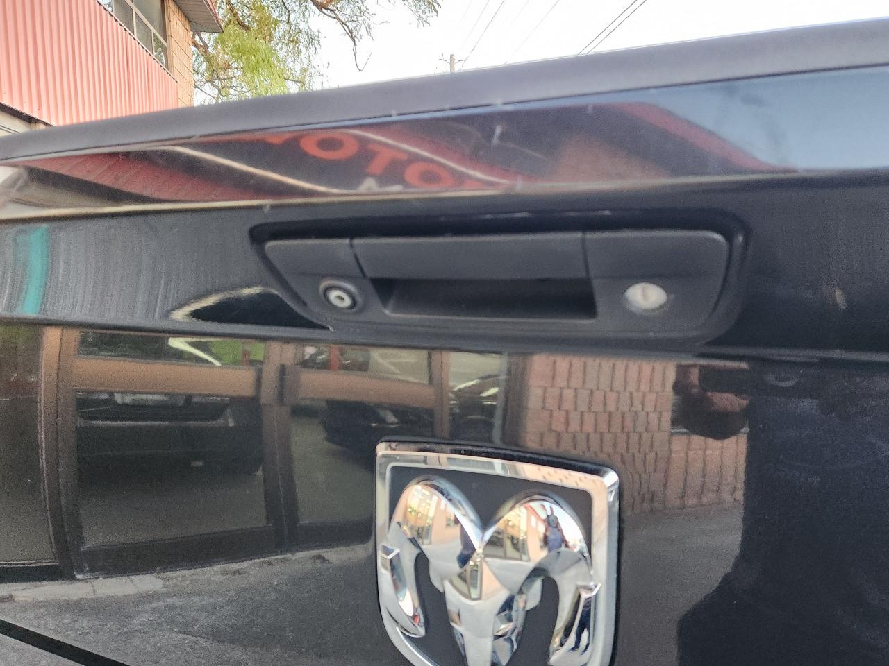 2018 RAM 1500 ST Hemi Crew Cab Rear Cam - Photo #11