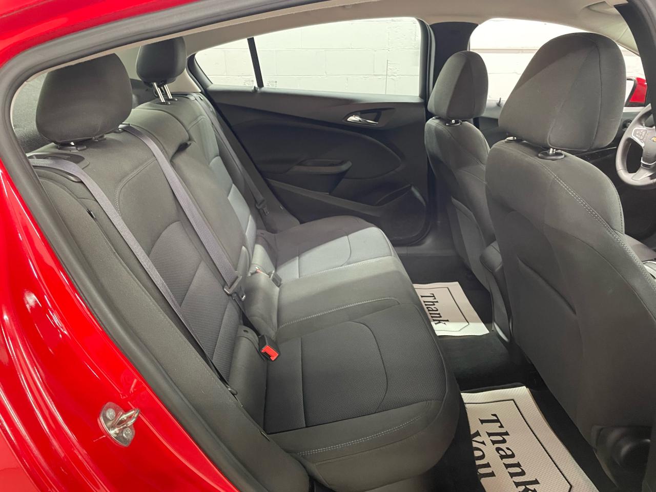 2016 Chevrolet Cruze LT Photo30
