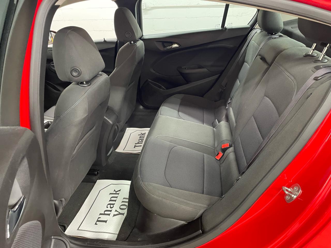 2016 Chevrolet Cruze LT Photo29