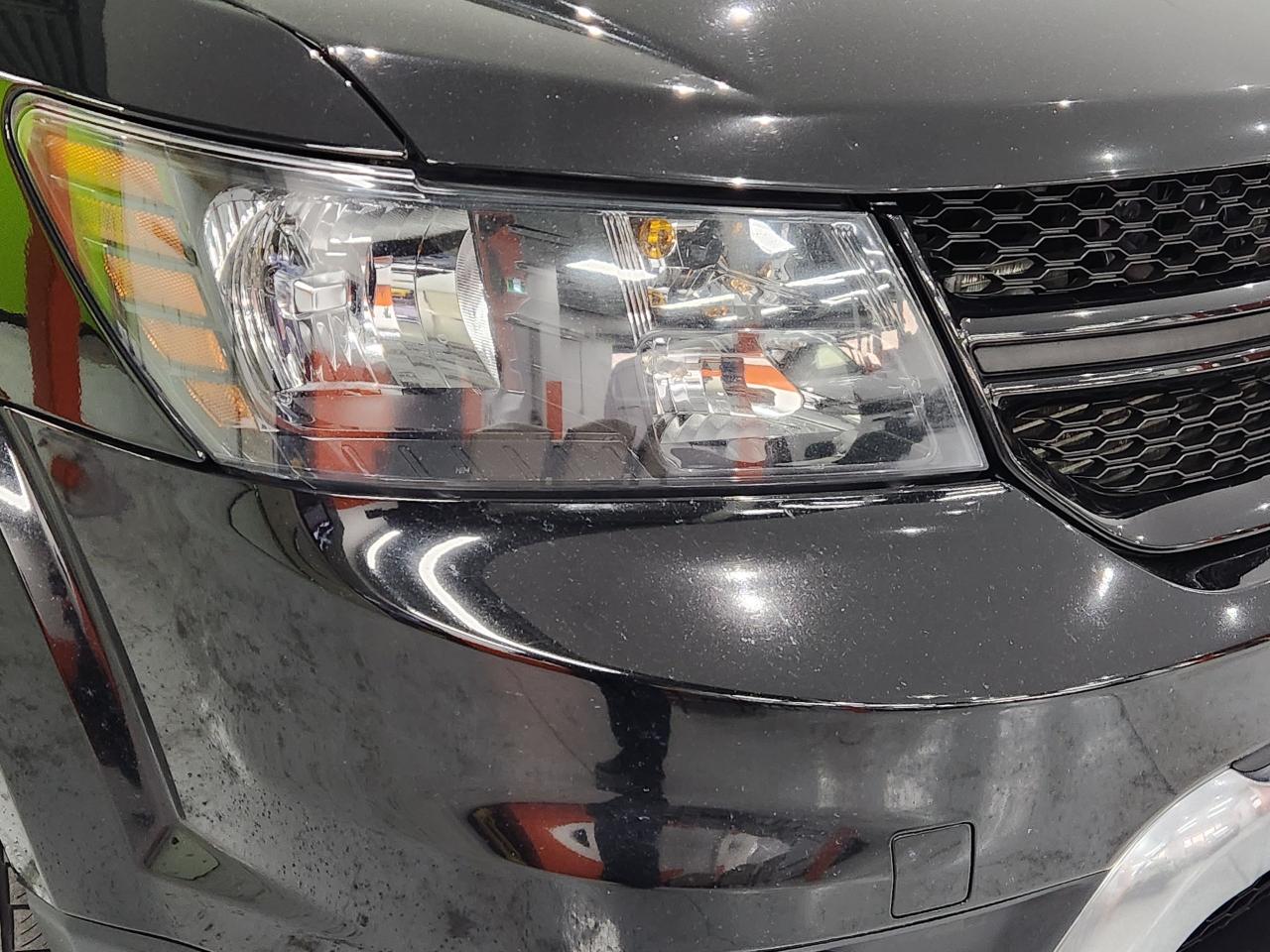 2017 Dodge Journey Crossroad AWD 7PASS Navi Leather Rear Cam - Photo #4