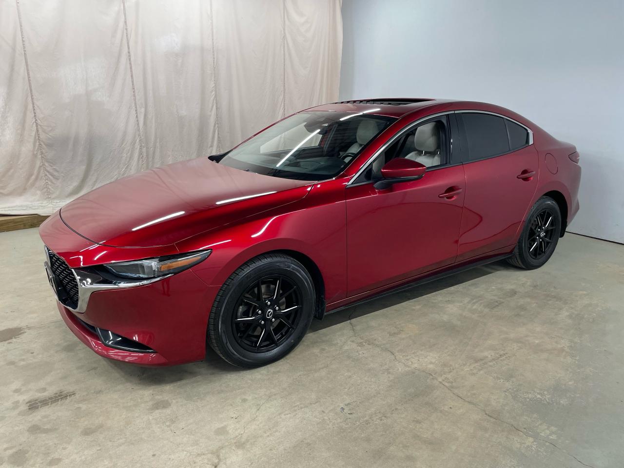 2019 Mazda MAZDA3 GT Photo3