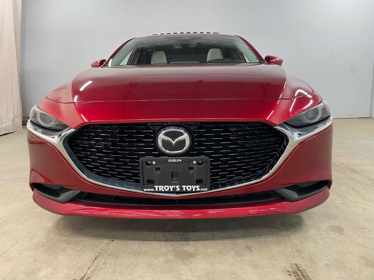 2019 Mazda MAZDA3 GT Photo2