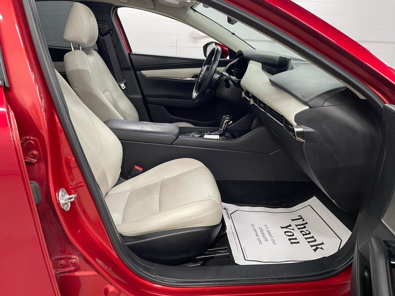 2019 Mazda MAZDA3 GT Photo11