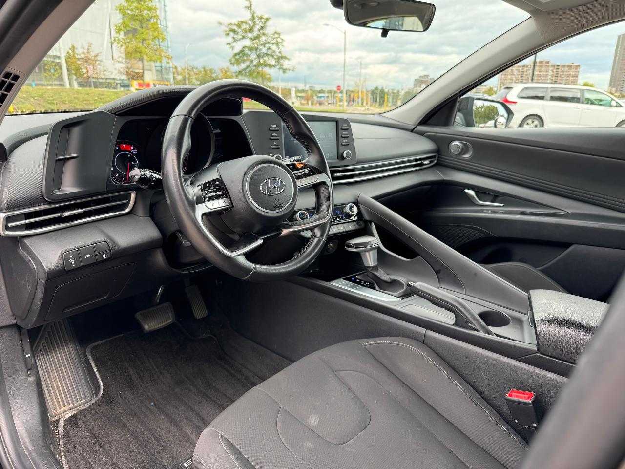 2021 Hyundai Elantra Preferred IVT w/Sun & Tech Package | ONE OWNER | - Photo #7