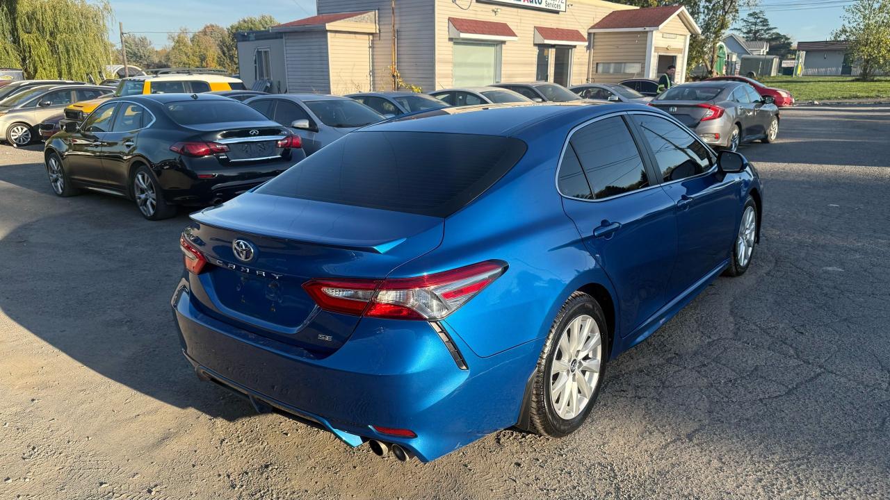 2019 Toyota Camry SE Photo4