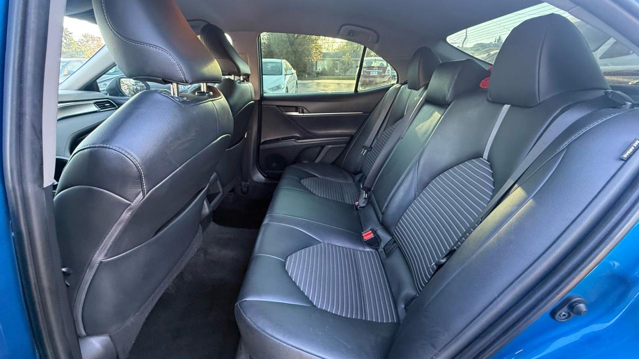 2019 Toyota Camry SE - Photo #13