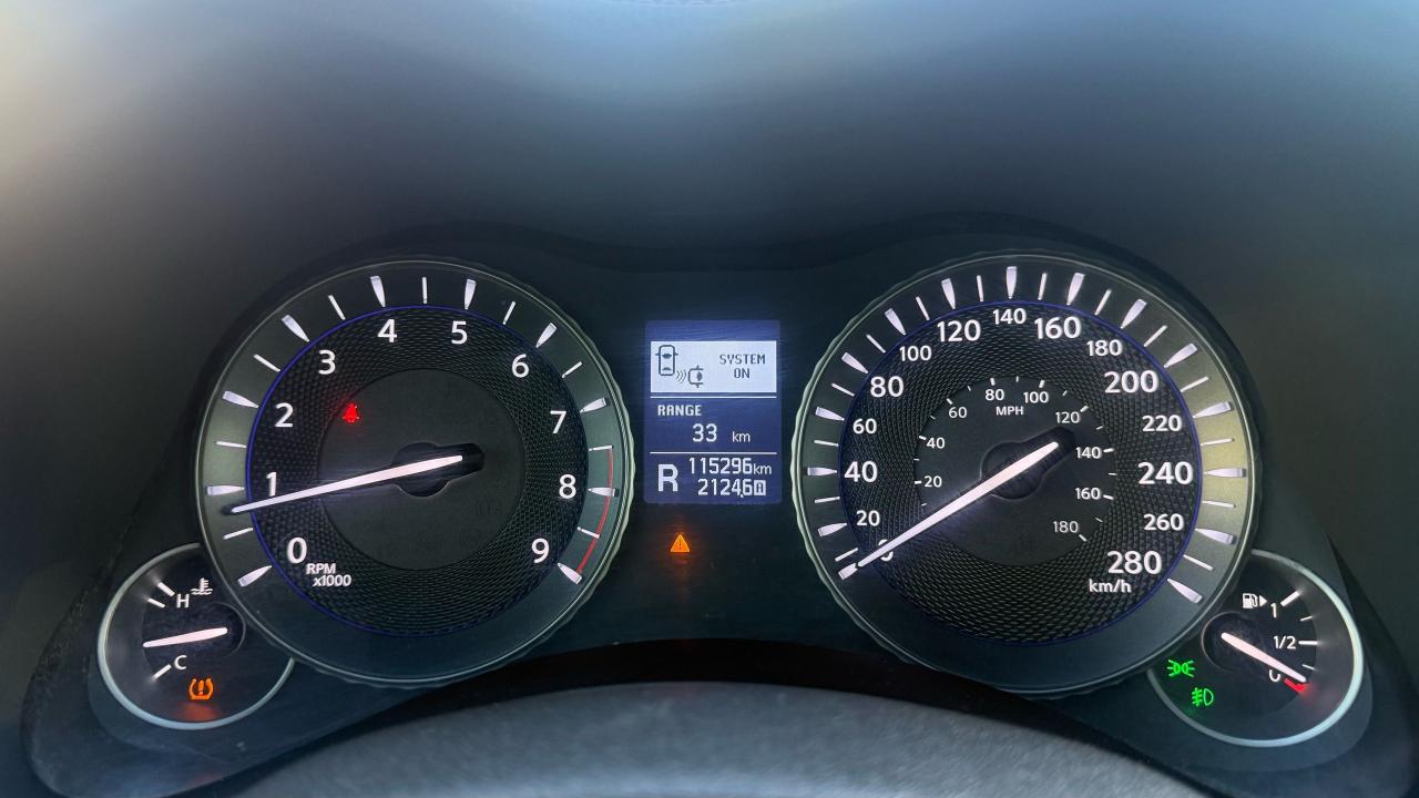 2015 Infiniti Q70 Premium - Photo #20
