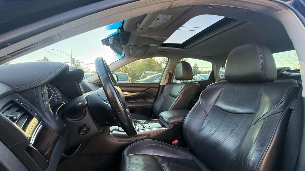 2015 Infiniti Q70 Premium - Photo #9