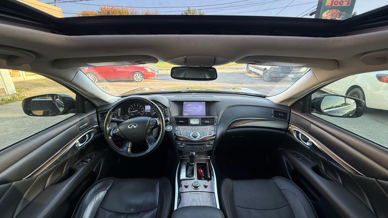 2015 Infiniti Q70 Premium - Photo #13
