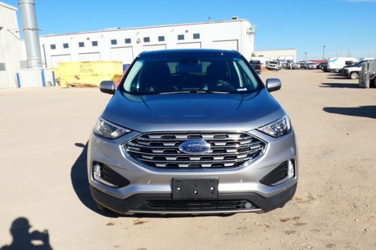 2023 Ford Edge Titanium AWD w/Htd Leather, pano S/R, BUC - Photo #3