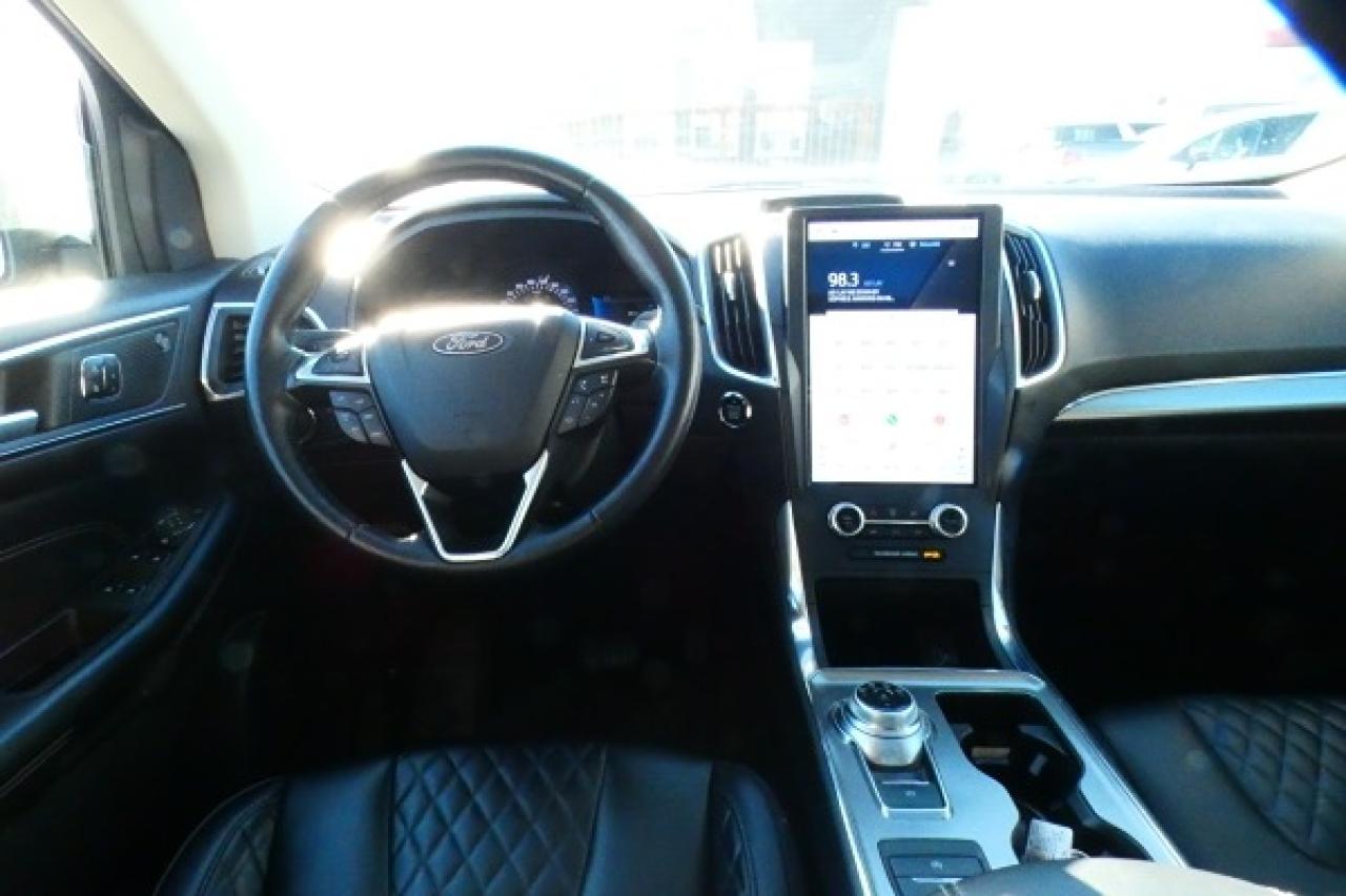 2023 Ford Edge Titanium AWD w/Htd Leather, pano S/R, BUC - Photo #12