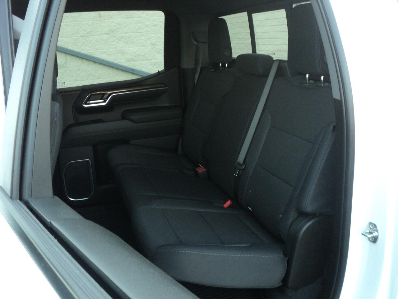 2025 Chevrolet Silverado 1500 LT TrailBoss CrewCab4x4Z71 3.0L6cylDiesel 6'7"Box - Photo #12