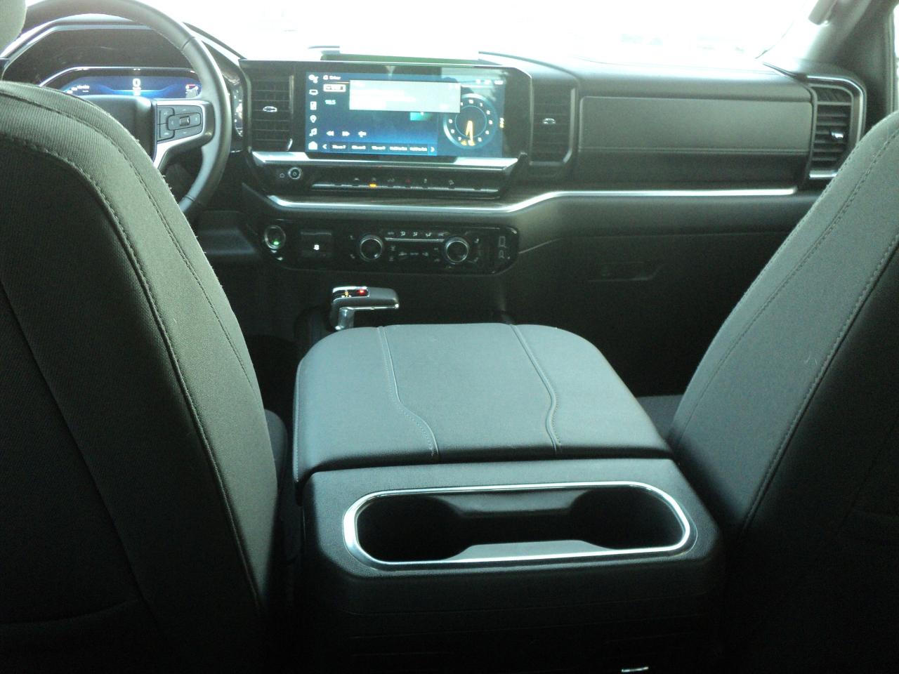 2025 Chevrolet Silverado 1500 LT TrailBoss CrewCab4x4Z71 3.0L6cylDiesel 6'7"Box - Photo #15