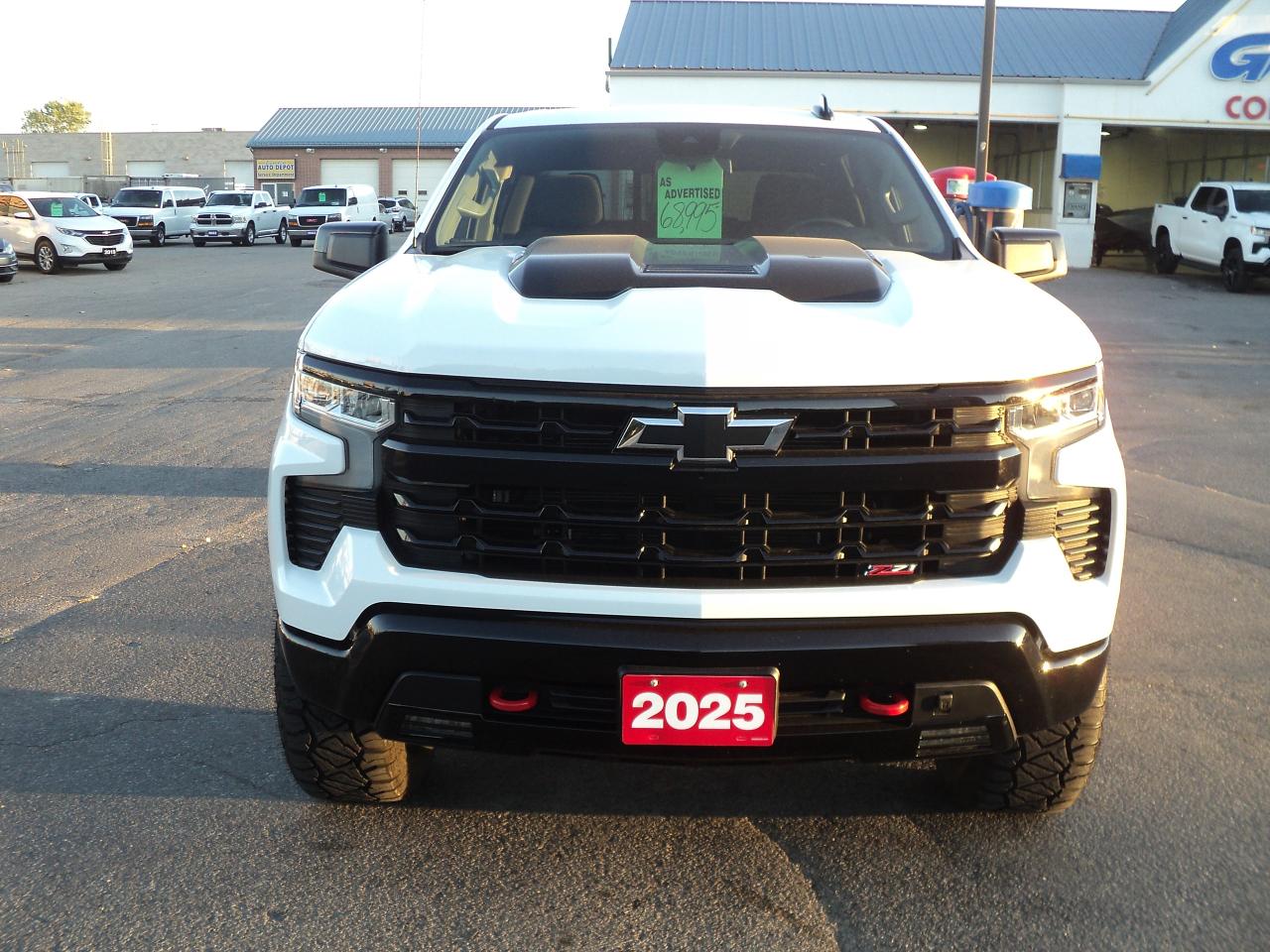2025 Chevrolet Silverado 1500 LT TrailBoss CrewCab4x4Z71 3.0L6cylDiesel 6'7"Box Photo2