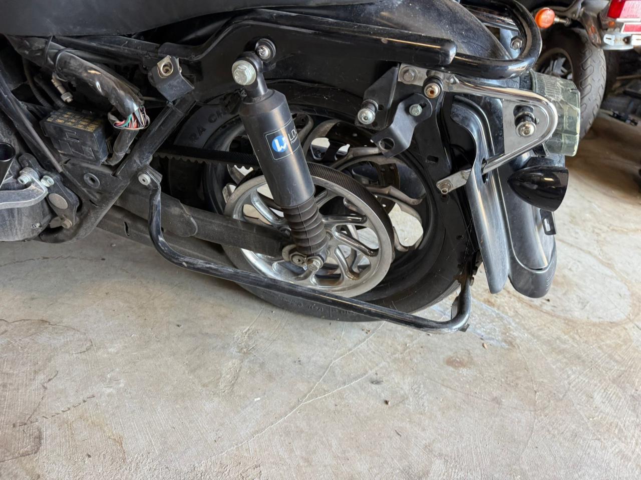 2006 Harley-Davidson FLHX CUSTOM, BUILT MOTOR, WHEELS, IRREPARABLE, PARTS - Photo #11