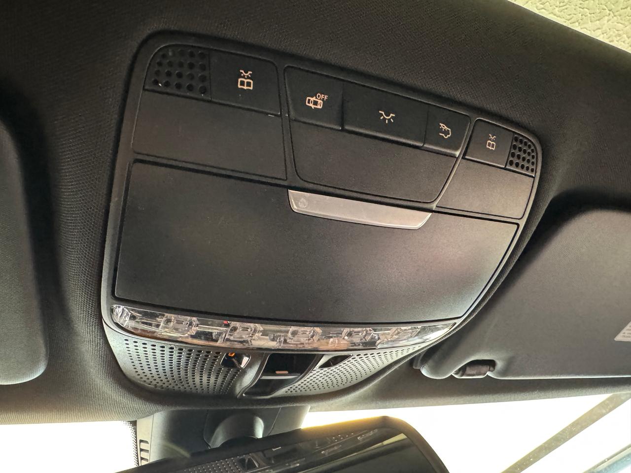 2017 Mercedes-Benz C-Class C300 4MATIC+New Tires+Roof+GPS+Camera Photo