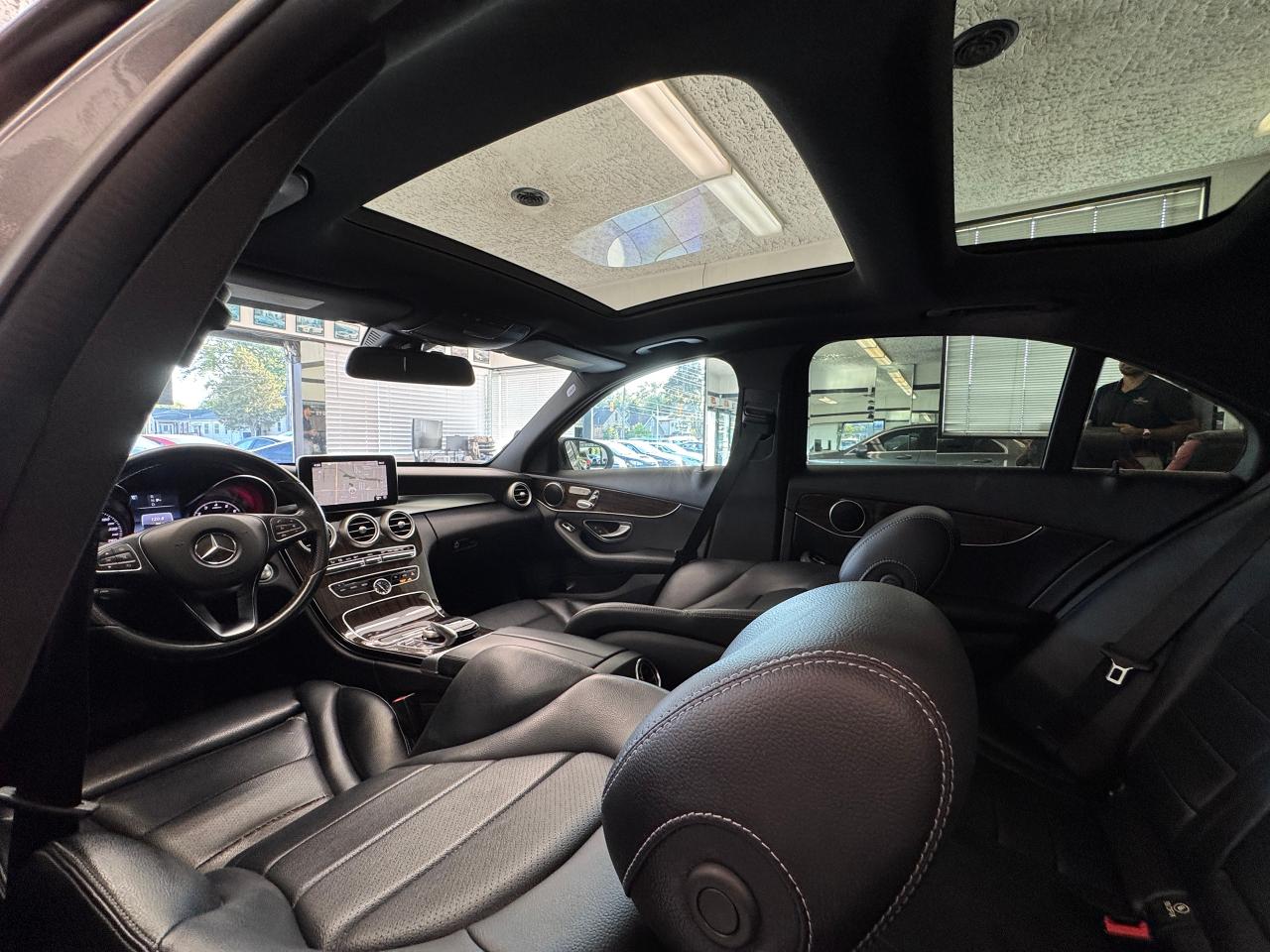 2017 Mercedes-Benz C-Class C300 4MATIC+New Tires+Roof+GPS+Camera Photo3
