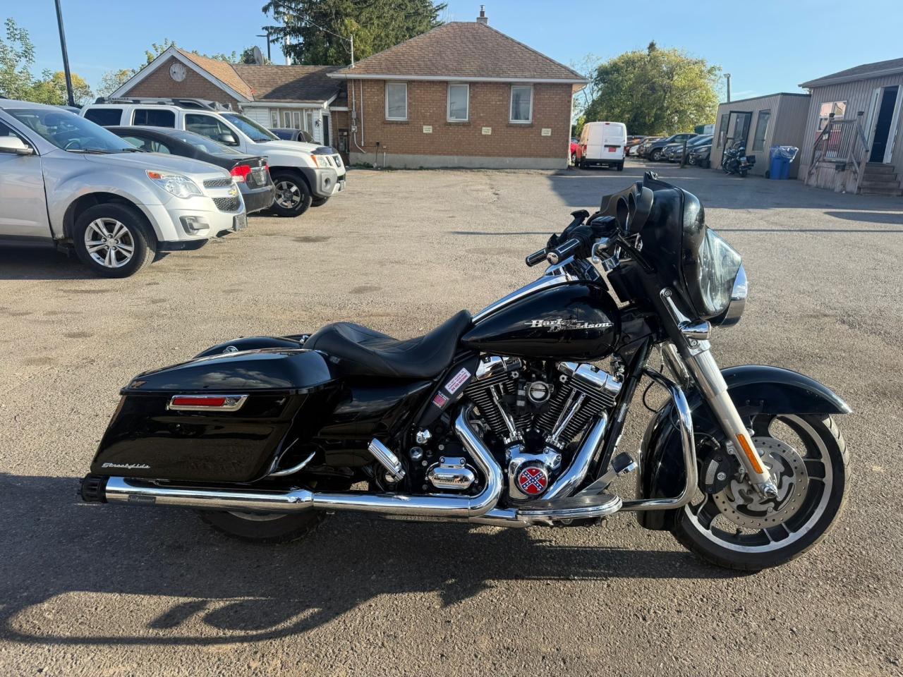 2010 Harley-Davidson Street Glide LIGHT DAMAGE, EXHAUST, LOT OF UPGRADES, AS IS - Photo #6