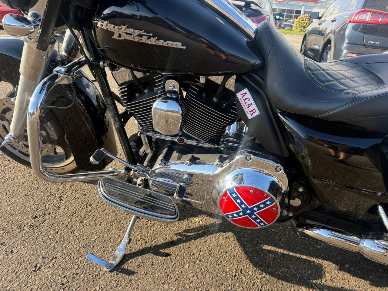 2010 Harley-Davidson Street Glide LIGHT DAMAGE, EXHAUST, LOT OF UPGRADES, AS IS - Photo #14