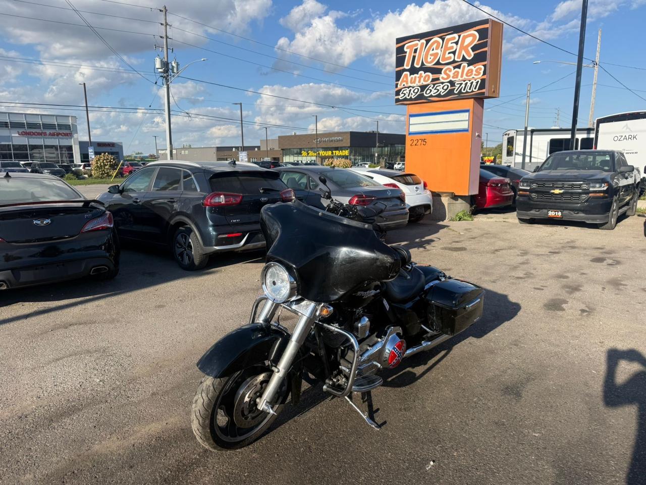 Used 2010 Harley-Davidson Street Glide LIGHT DAMAGE, EXHAUST, LOT OF UPGRADES, AS IS for sale in London, ON
