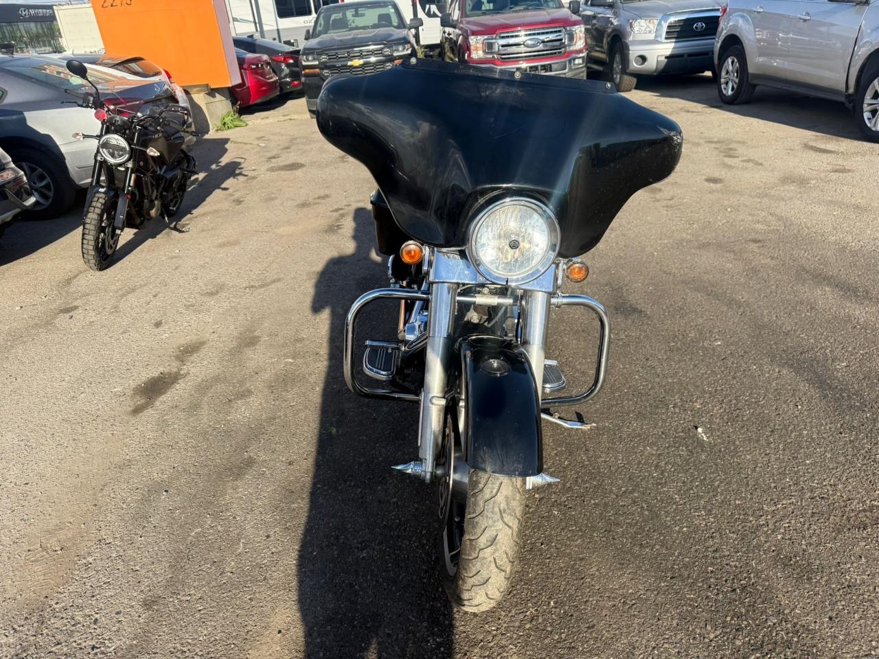 2010 Harley-Davidson Street Glide LIGHT DAMAGE, EXHAUST, LOT OF UPGRADES, AS IS - Photo #8