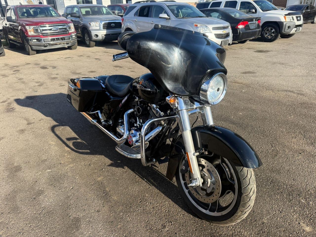 2010 Harley-Davidson Street Glide LIGHT DAMAGE, EXHAUST, LOT OF UPGRADES, AS IS - Photo #7