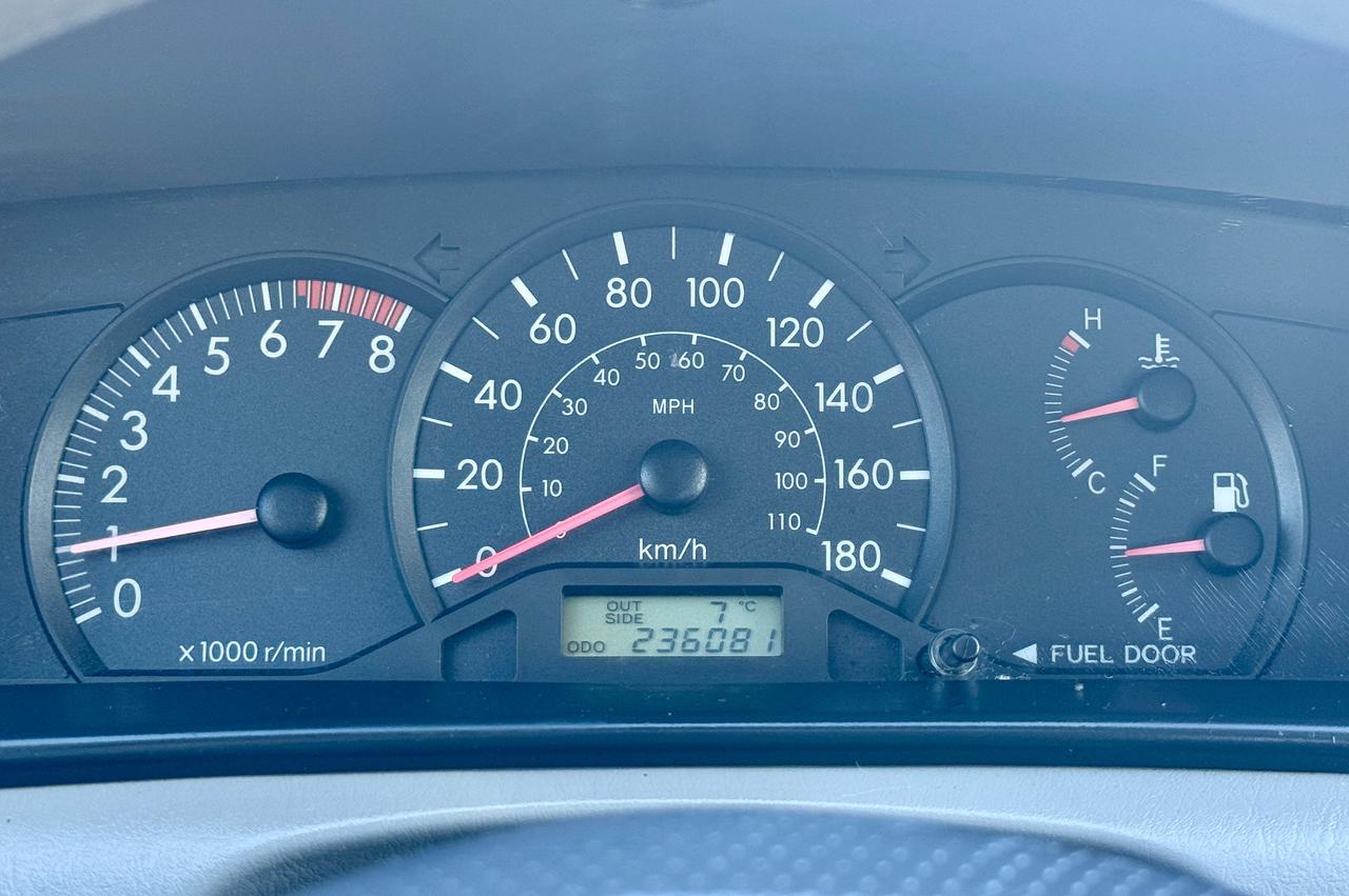 2006 Toyota Corolla FINANCING AVAILABLE Photo11