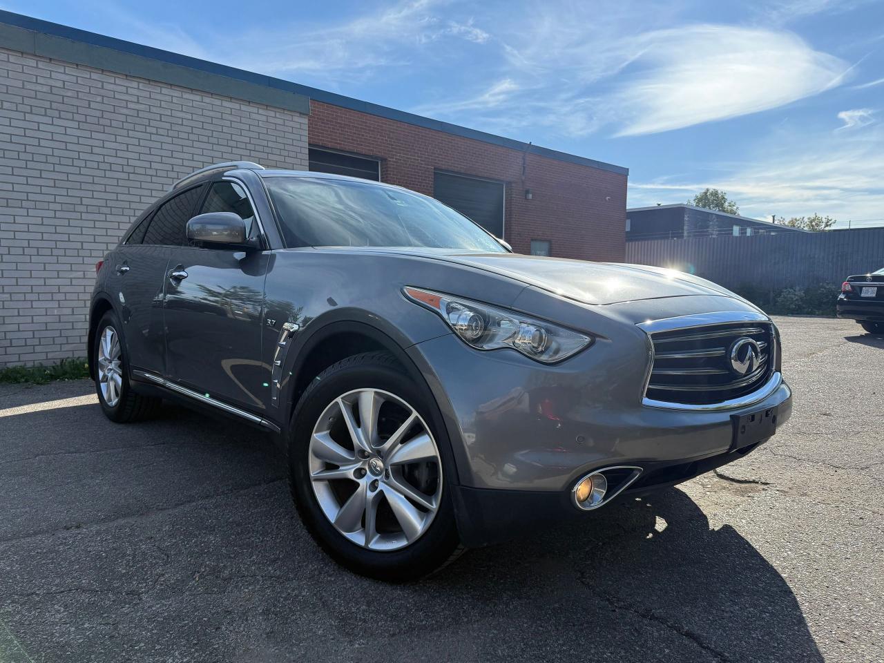 Used 2014 Infiniti QX70 Premium AWD 3.7 V6 *ONE OWNER*NO ACCIDENTS* for sale in North York, ON