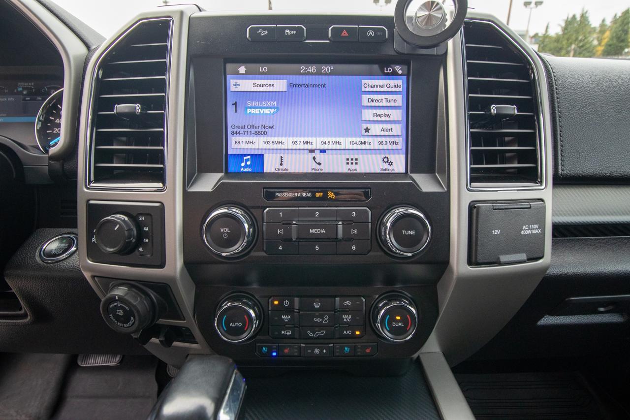 2019 Ford F-150 Lariat 4WD SuperCrew 5.5' Box Photo5