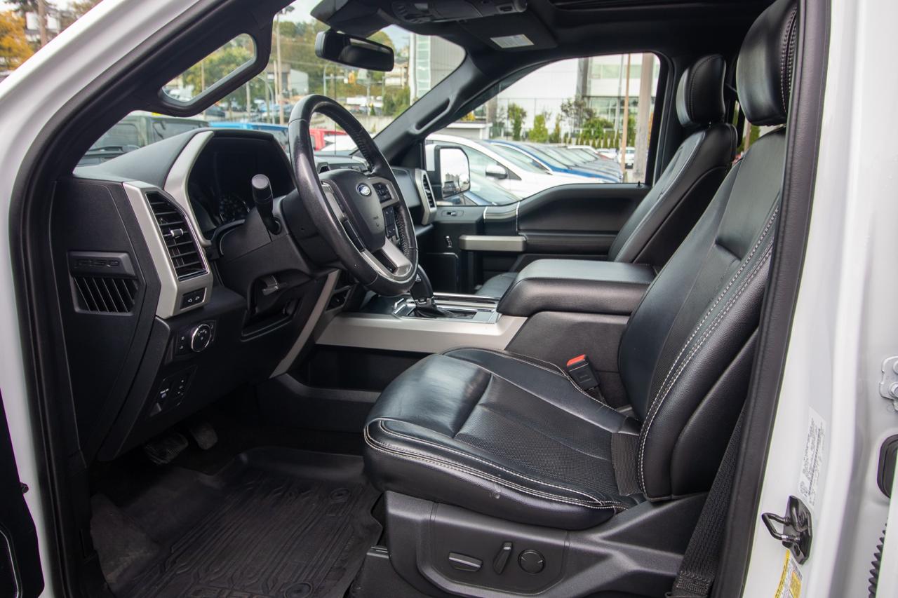 2019 Ford F-150 Lariat 4WD SuperCrew 5.5' Box Photo5
