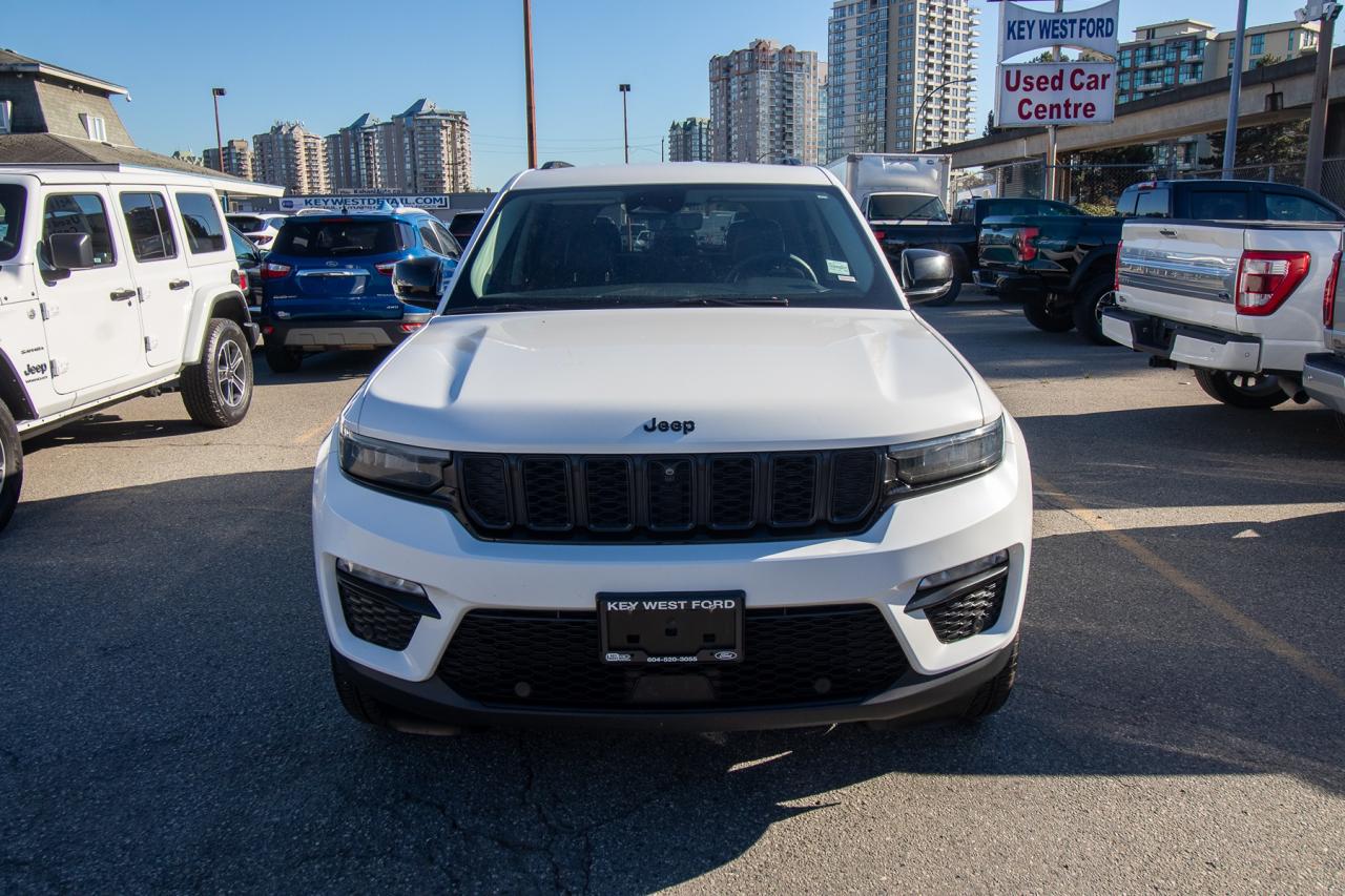 2023 Jeep Grand Cherokee LIMITED 4X4 Photo