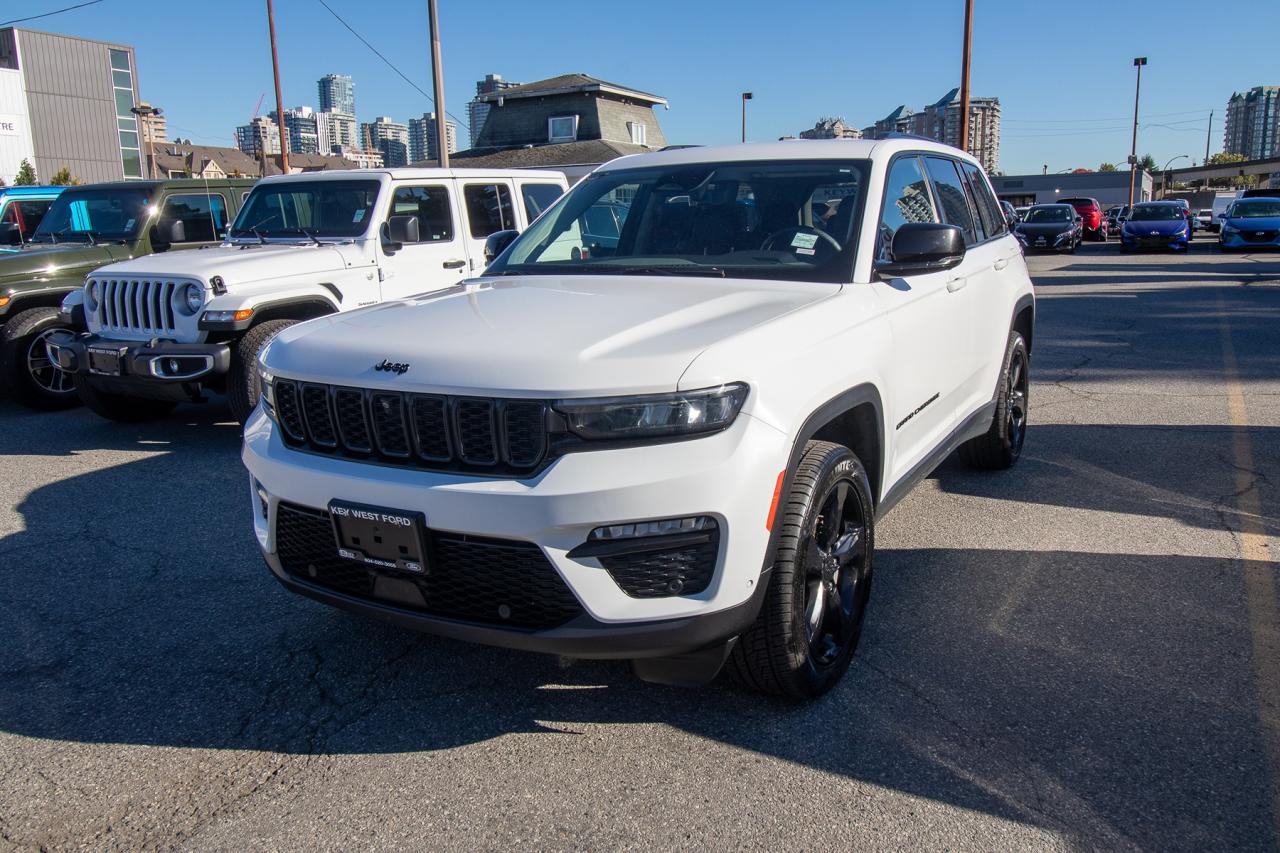 Used 2023 Jeep Grand Cherokee LIMITED 4X4 for sale in New Westminster, BC