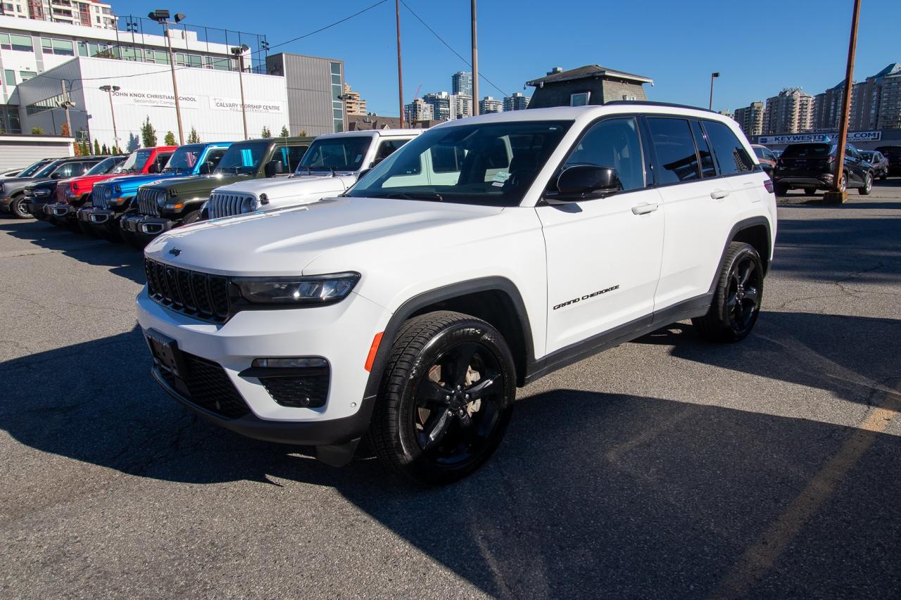 2023 Jeep Grand Cherokee LIMITED 4X4 Photo