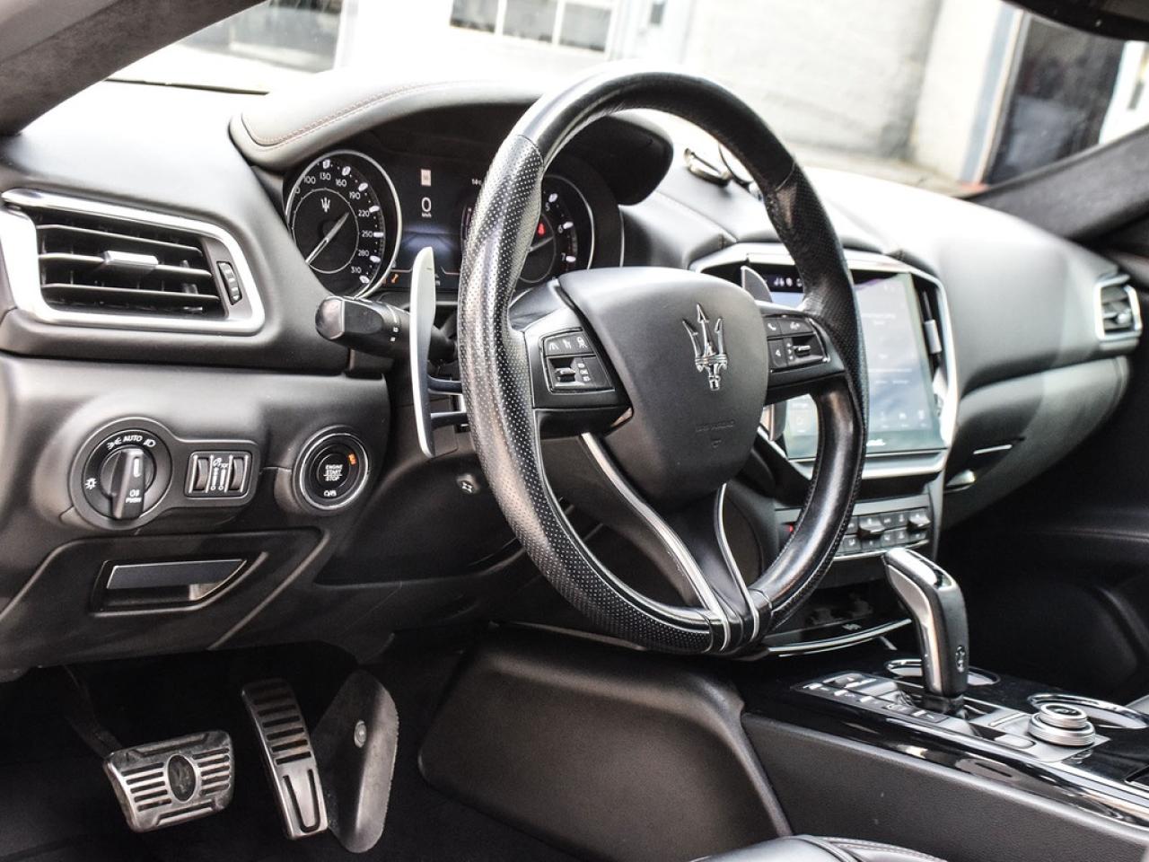 2022 Maserati Ghibli Modena Q4 |MODENA|10.1NAV|21SBLACK|PANOROOF|NERISSIMOPACK| Photo