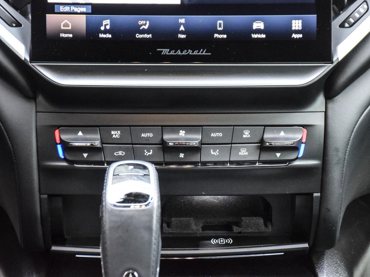 2022 Maserati Ghibli Modena Q4 |MODENA|10.1NAV|21SBLACK|PANOROOF|NERISSIMOPACK| Photo