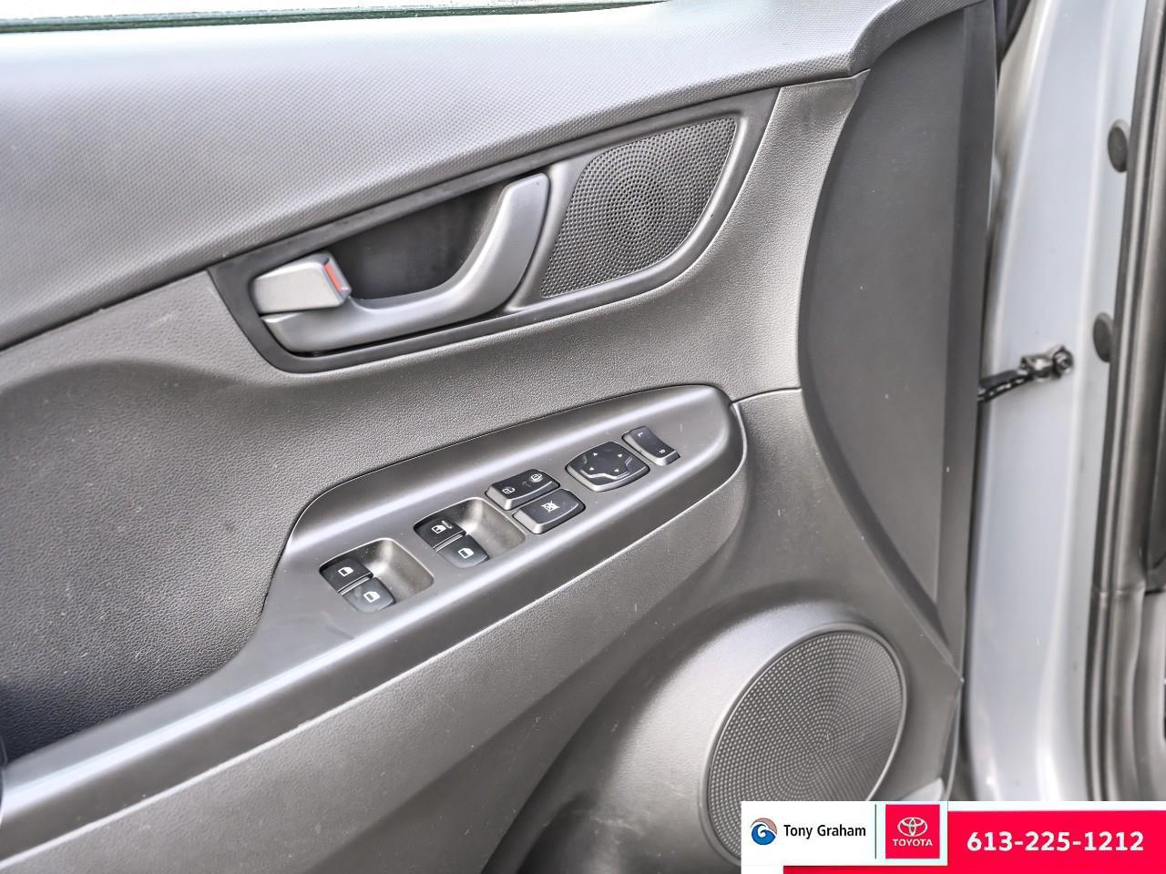 2021 Hyundai KONA 2.0L Essential Photo