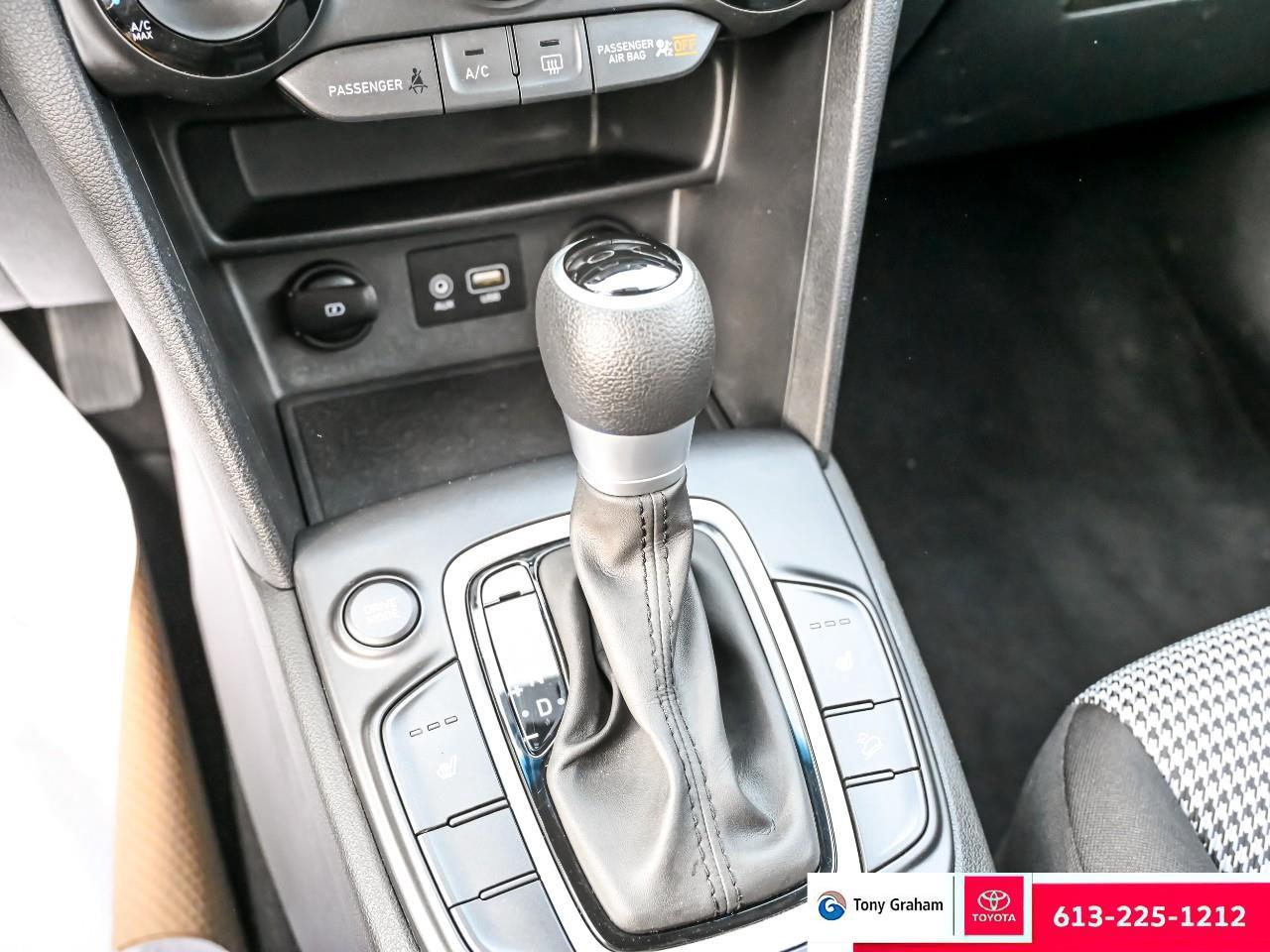 2021 Hyundai KONA 2.0L Essential Photo