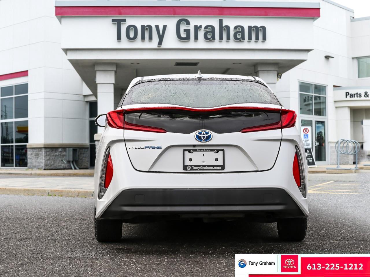 2021 Toyota Prius Prime Upgrade Photo